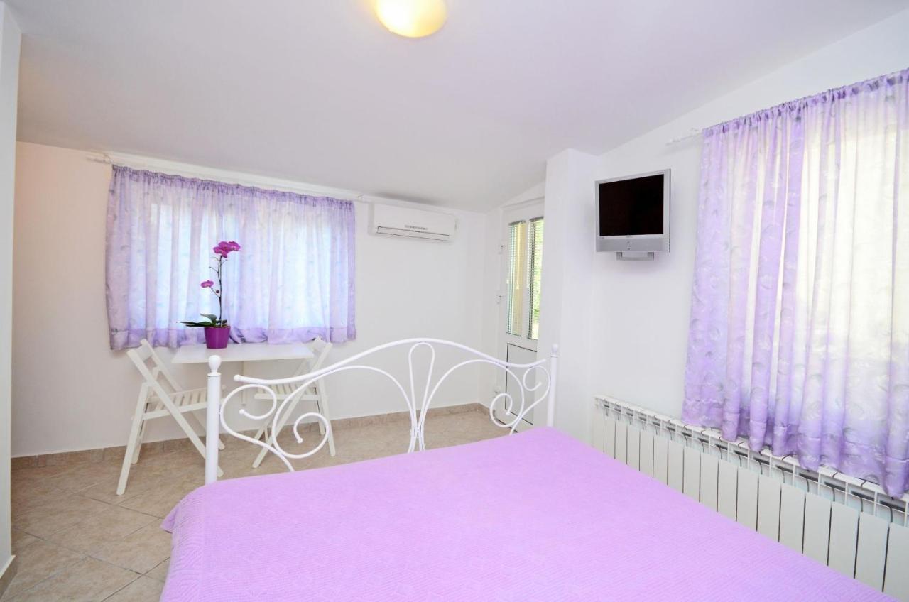 Apartments Ivan Marina Krk Town Exterior photo