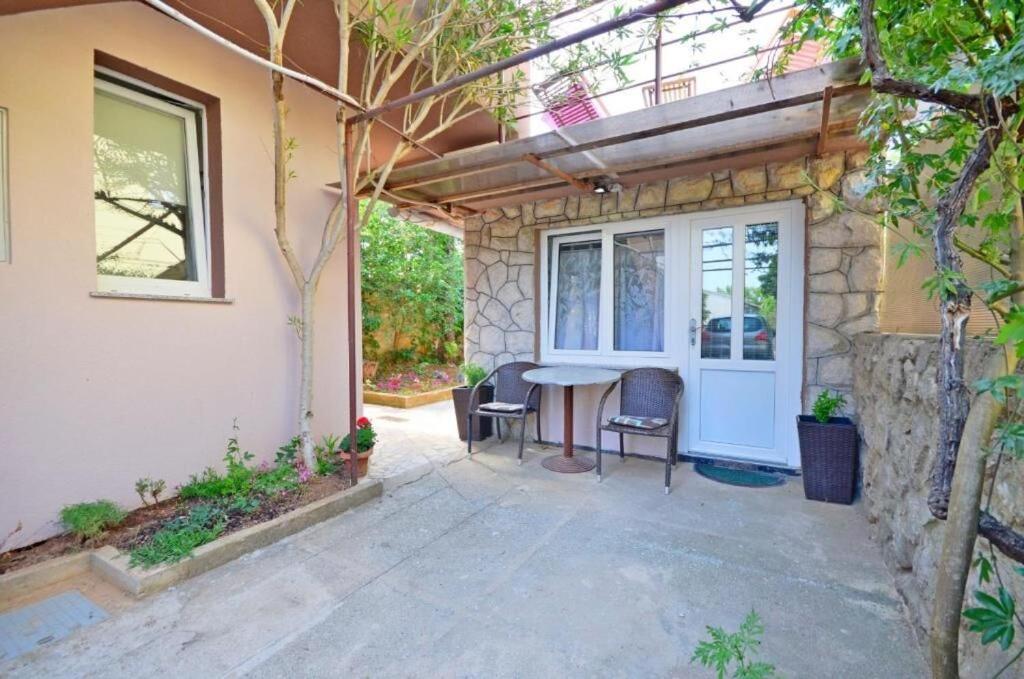 Apartments Ivan Marina Krk Town Exterior photo